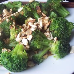 Cashew Broccoli