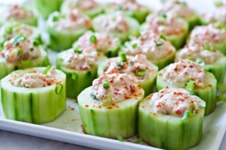 Spicy Crab Cuccumbers