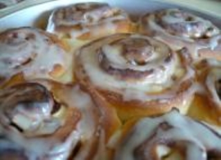 Leia Cinnamon Rolls