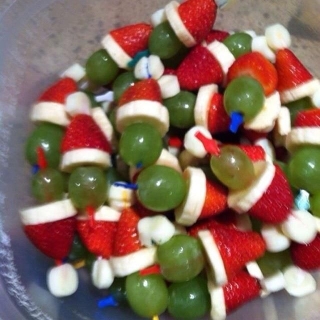 Grinch Kabobs