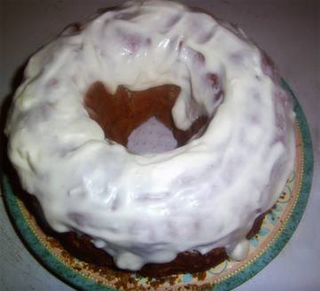 Layered Apple Crumble Cake