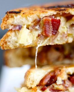 Bacon Apple Grilled Cheese