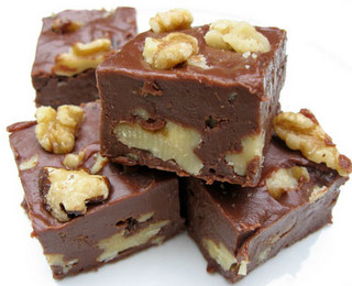 Easy Nutty Fudge