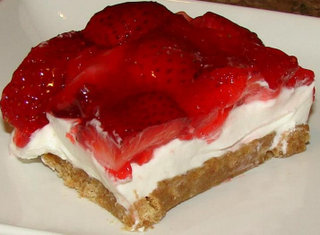 No Bake Strawberry Cheesecake