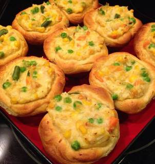 Mini Pot Pie Muffins
