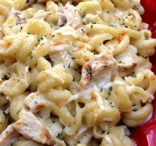 Cheesy Chicken Pasta Bake