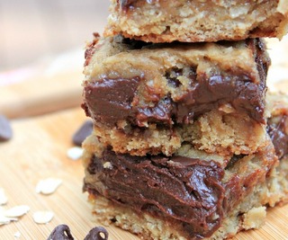 Oatmeal Fudge Bars