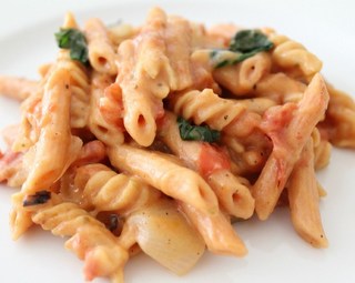 One Pot Creamy Tomato Pasta