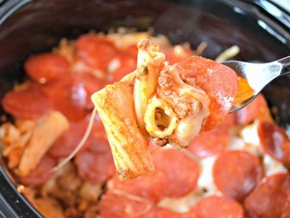 Crock Pot Pizza Pasta