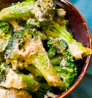 Broccoli and Garlic Cream Sauce