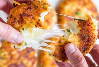Easy Mashed Potato Cakes
