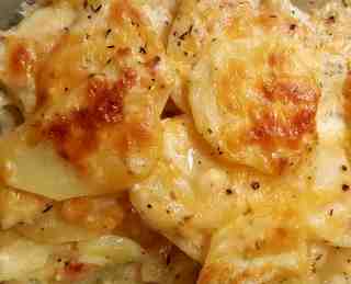 Easy Cheesy Scalloped Potatoes