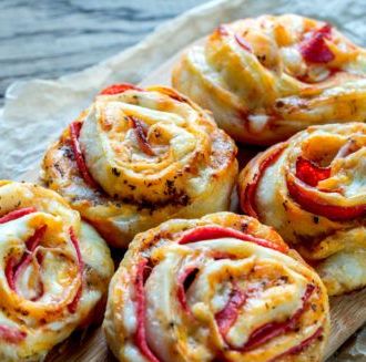 Easy Pizza Rolls